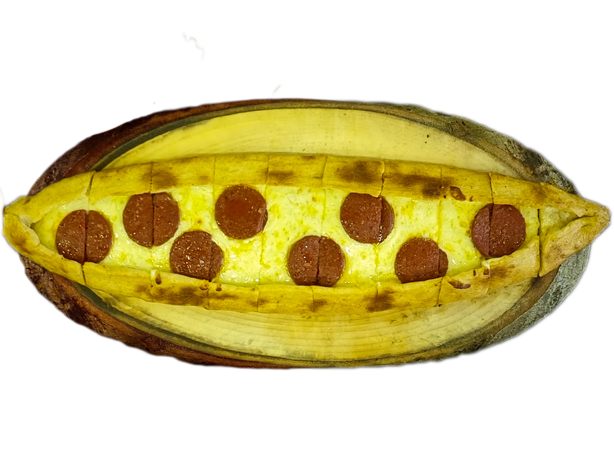 Kaşarlı-sucuklu-pide